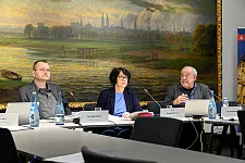 Pressekonferenz zur Schulbus-Studie