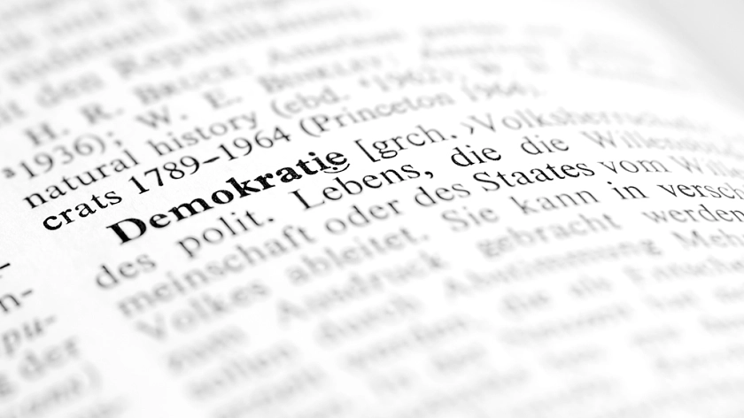 Eintrag über Demokratie in einem Lexikon