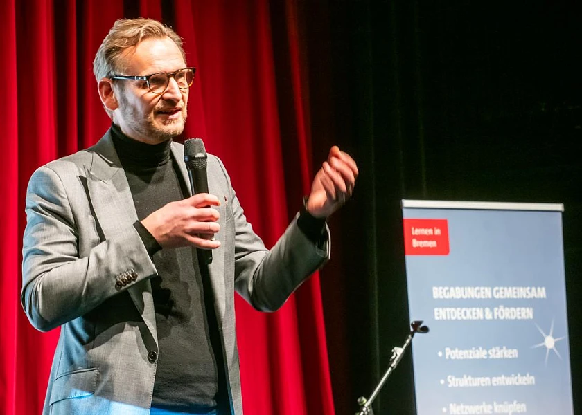 LIS-Direktor Stephan Rademacher