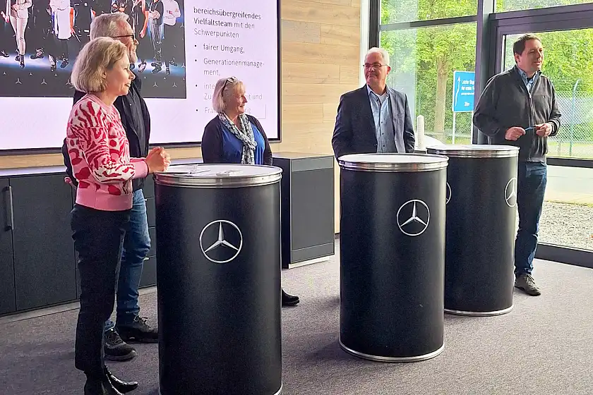 Werksbesuch bei Mercedes Benz