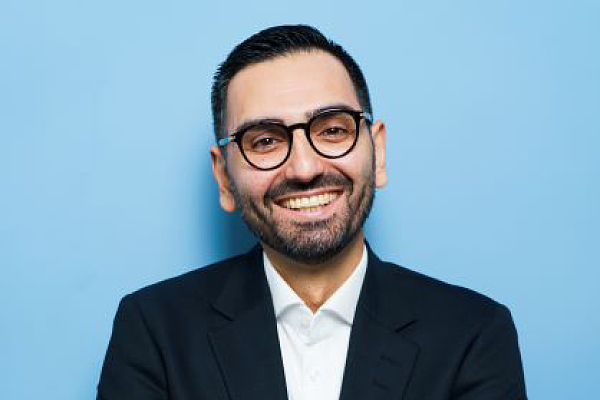 Prof. Dr. Karim Fereidooni 