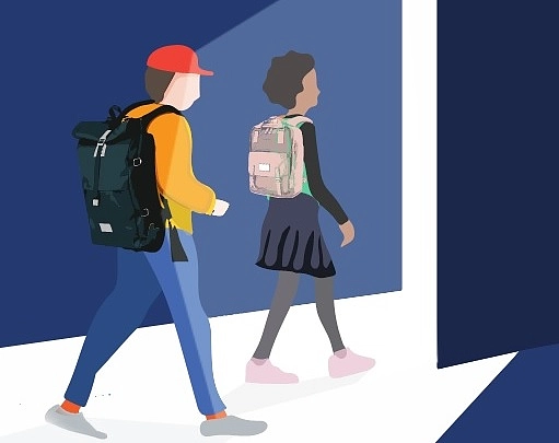 Aufgeklappter Laptop mit Sprechblase: Besuchen unseren digitalen Campus