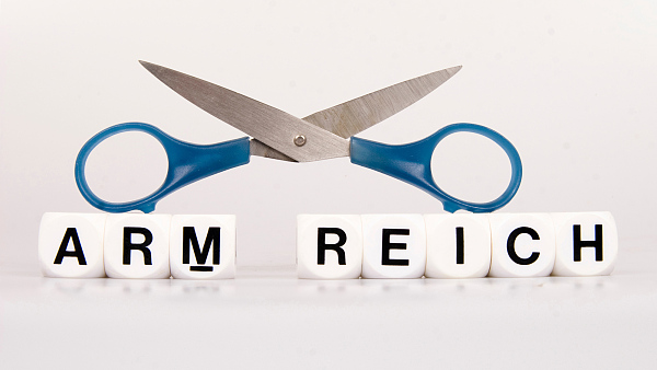 Schere arm und reich