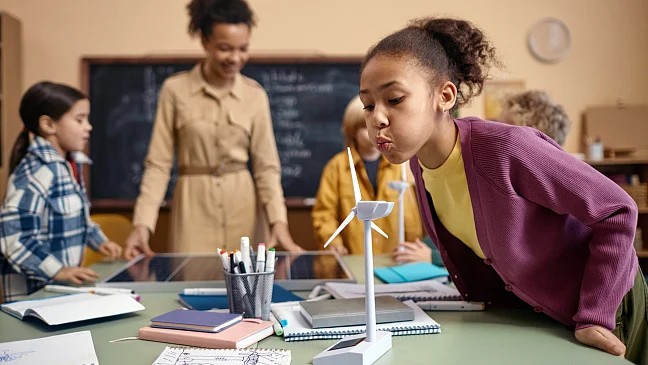 Kinder im BNE-Unterricht