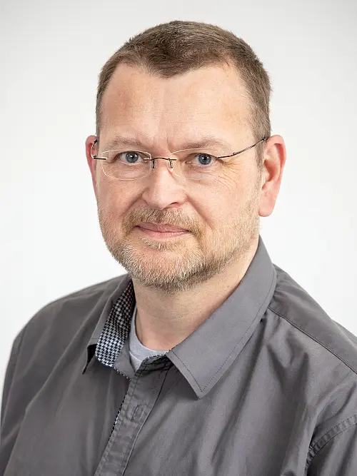 Portrait Oliver Peters