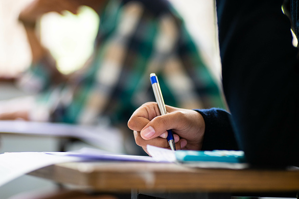 Prüfungssituation im Klassenraum