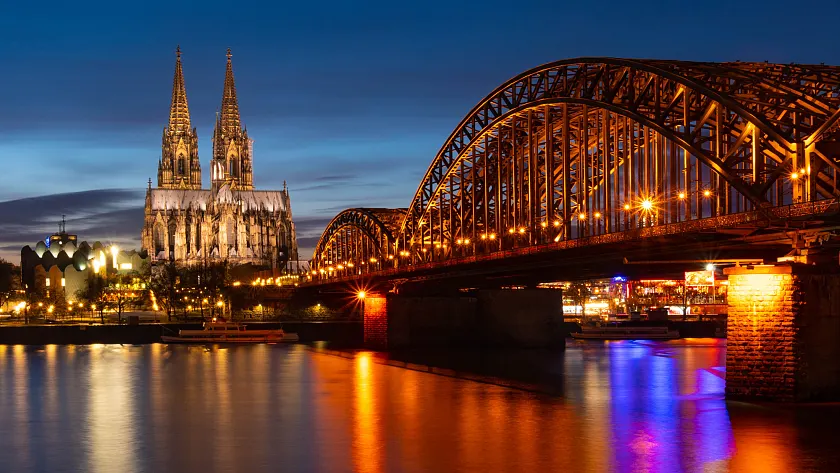 Kölner Dom und Brücke